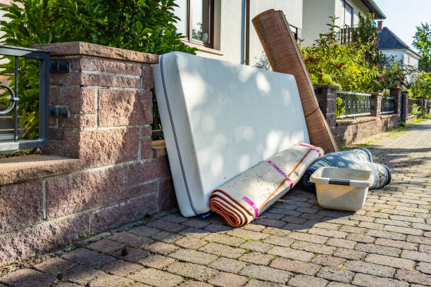 Best Garage Cleanout  in Brier, WA
